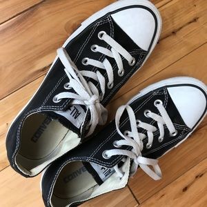 MARKDOWN Women's Black Low Converse Size 8